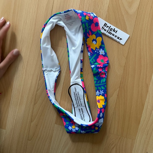 Bright swimwear Bali Bottom size Small - Picture 6 of 7